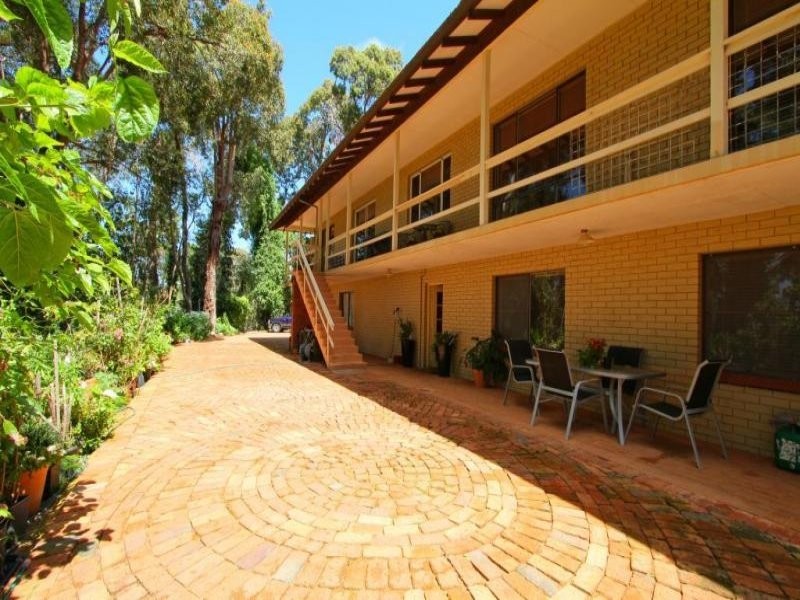 26 Hawkstone Road, Roleystone WA 6111