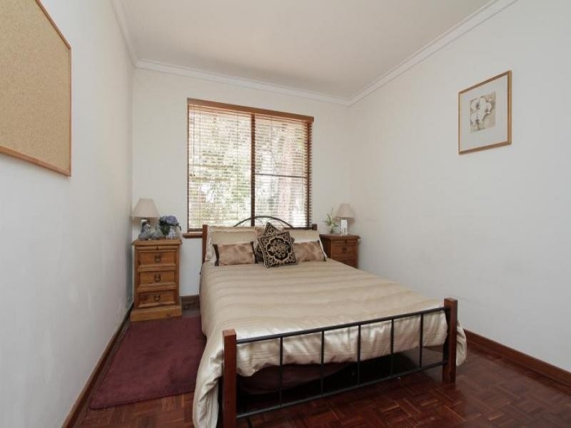 26 Hawkstone Road, Roleystone WA 6111