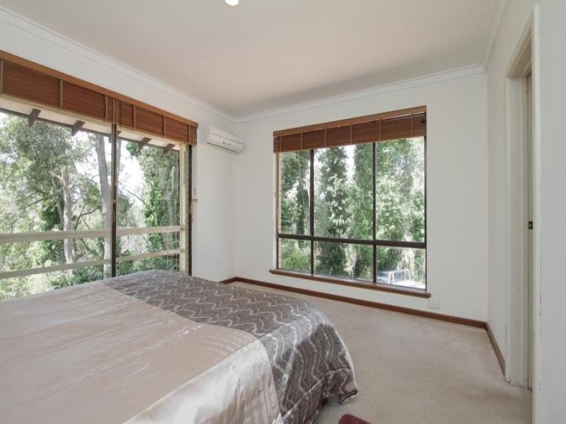 26 Hawkstone Road, Roleystone WA 6111