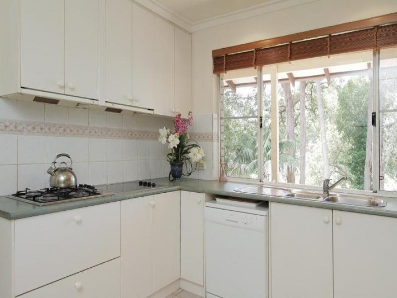 26 Hawkstone Road, Roleystone WA 6111