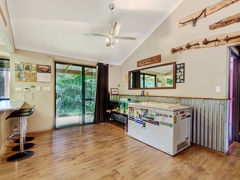 8 Scarpview Drive, Serpentine WA 6125