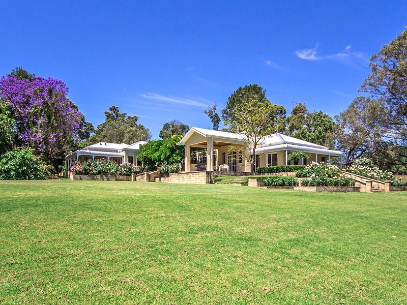 125 Connell Ave, Martin WA 6110