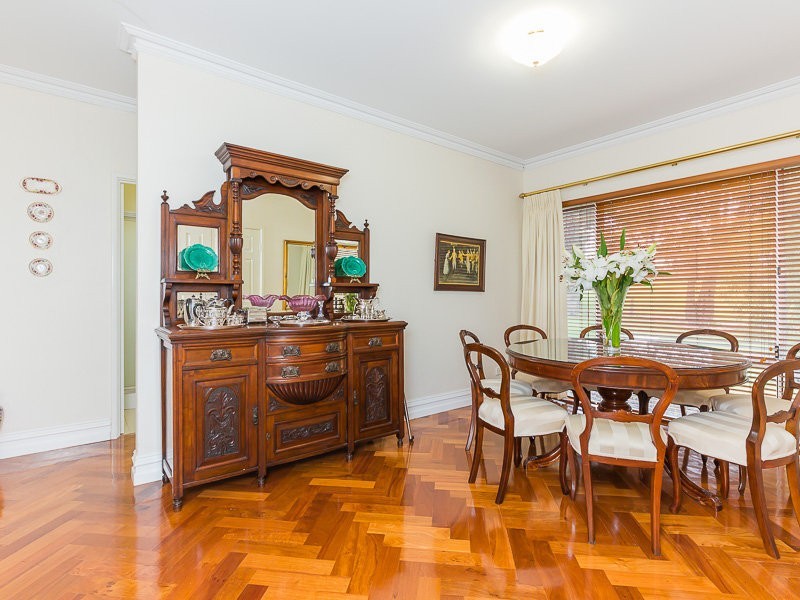 125 Connell Ave, Martin WA 6110