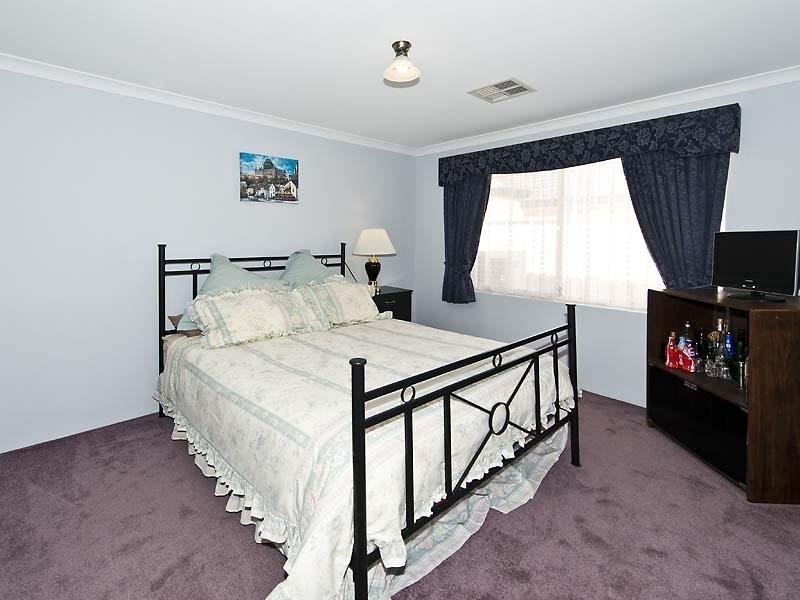 11 Hogan Place, Southern River WA 6110