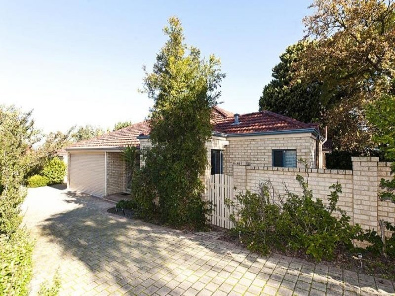 A/36 Bombard St, Ardross WA 6153