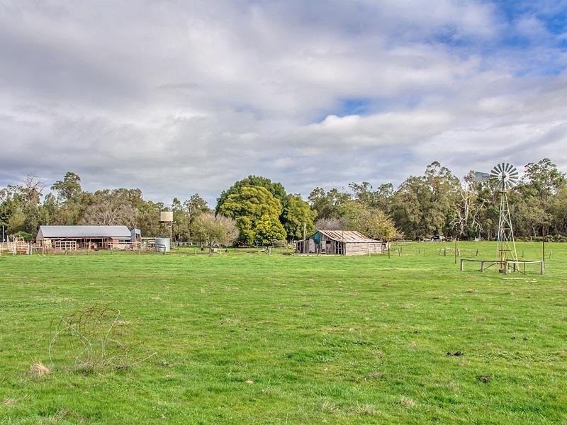 173 Jubb Road, Jarrahdale WA 6124