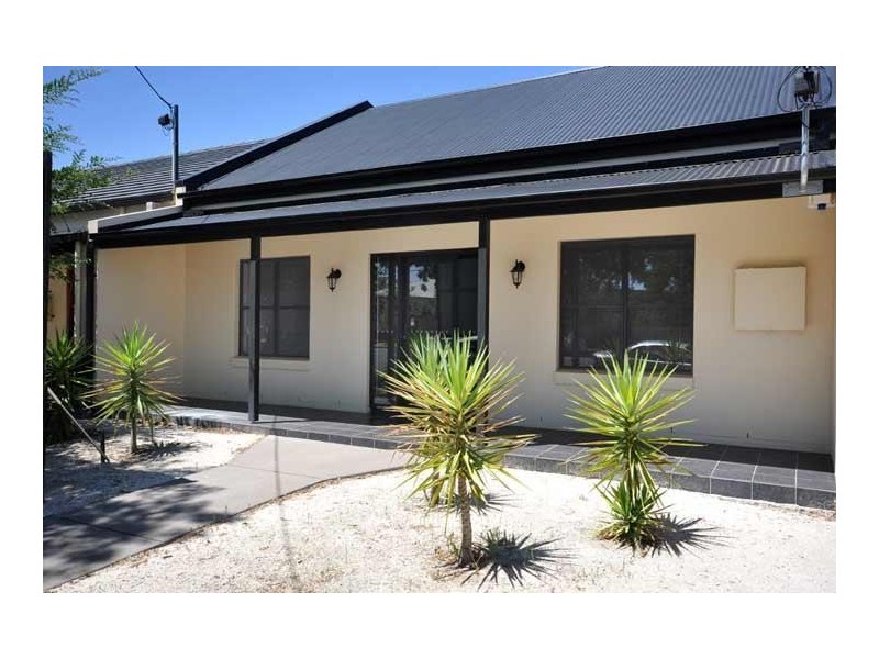 2/33-35 Blake Street, Wagga Wagga NSW 2650