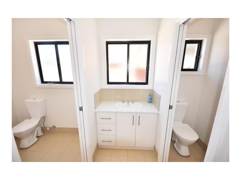 2/33-35 Blake Street, Wagga Wagga NSW 2650