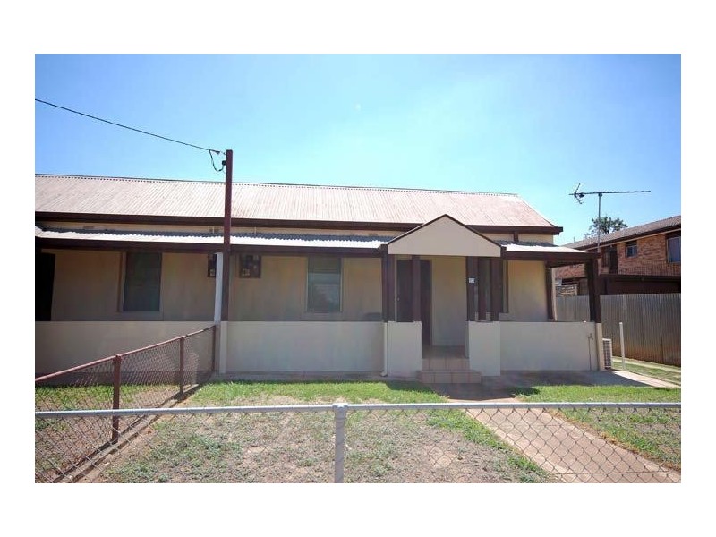 73 Beckwith Street, Wagga Wagga NSW 2650