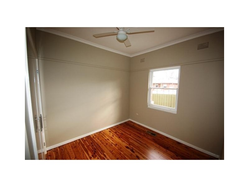 92 Fernleigh Road, Mount Austin NSW 2650
