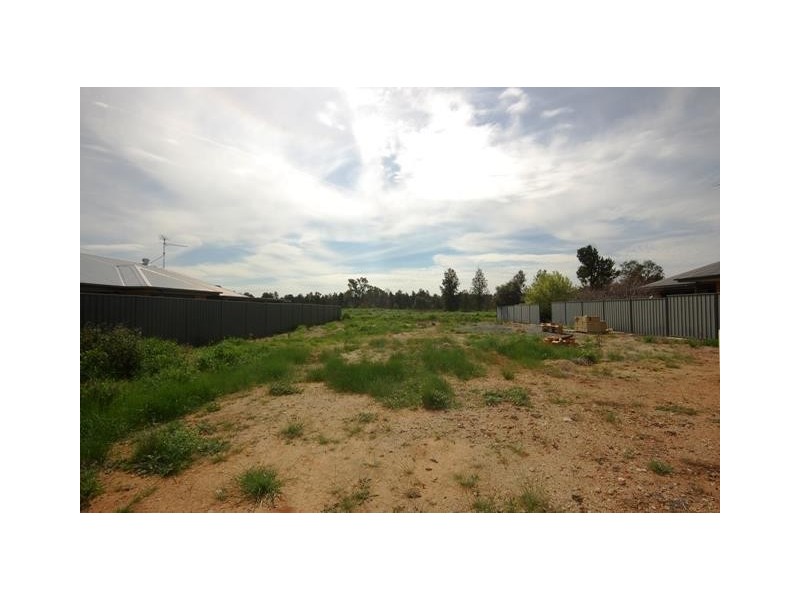 13 Galore Street, Lockhart NSW 2656