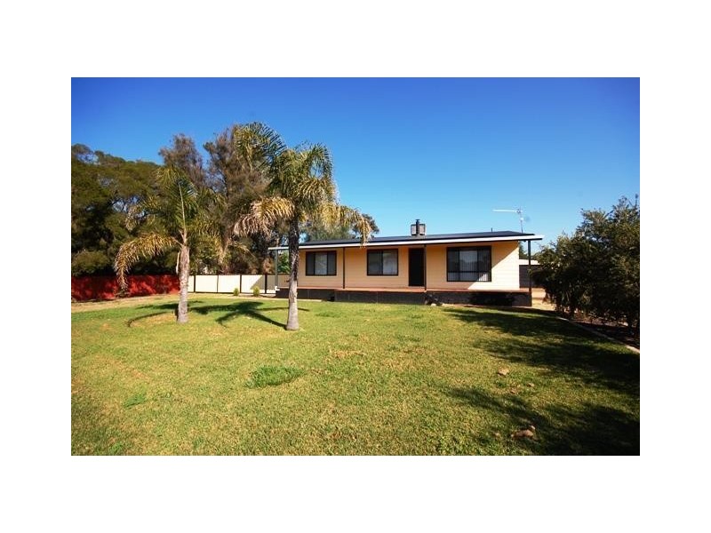 10 Urana Street, Collingullie NSW 2650