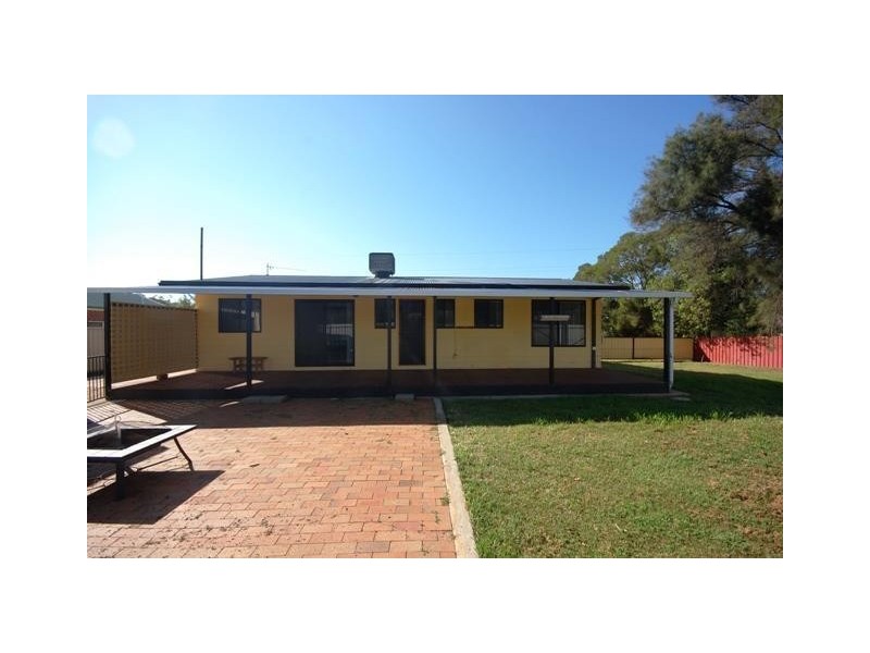 10 Urana Street, Collingullie NSW 2650