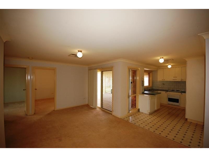 20 Kimba Dve, Glenfield Park NSW 2650