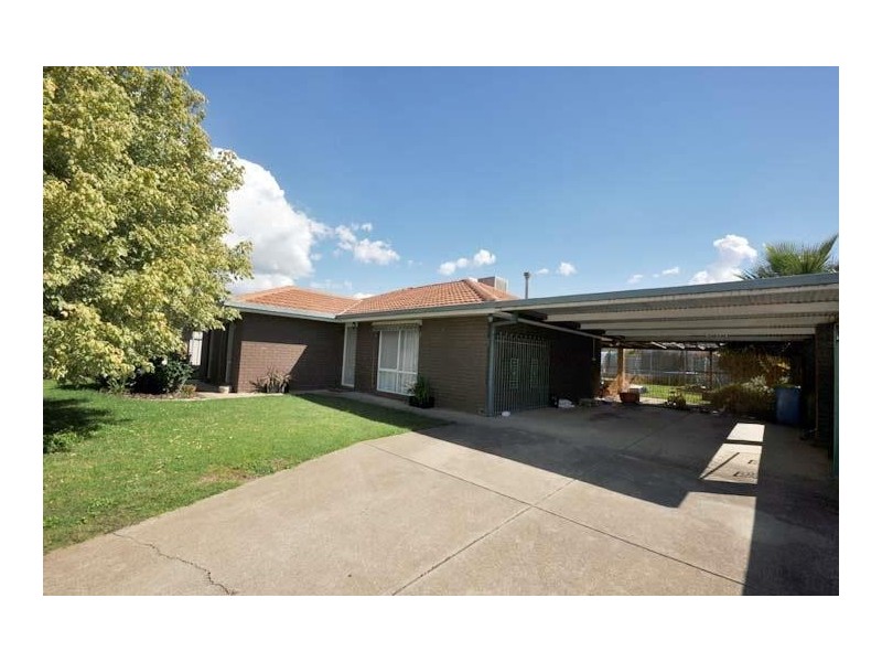 6 Forrest Street, Lake Albert NSW 2650