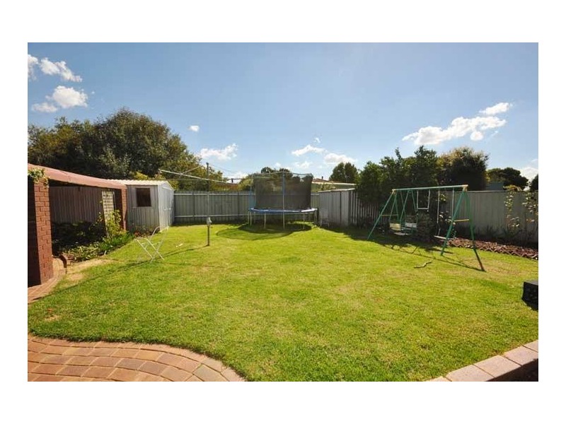 6 Forrest Street, Lake Albert NSW 2650