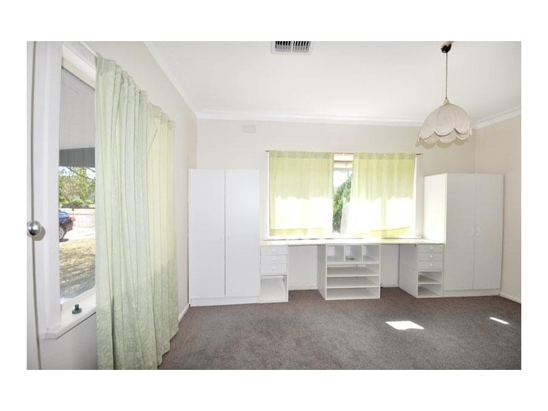 50 Tichbourne Avenue, Kooringal NSW 2650