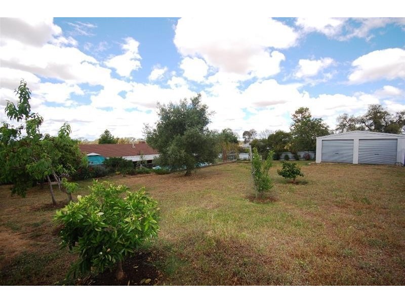 5 Kane Street, Mangoplah NSW 2652