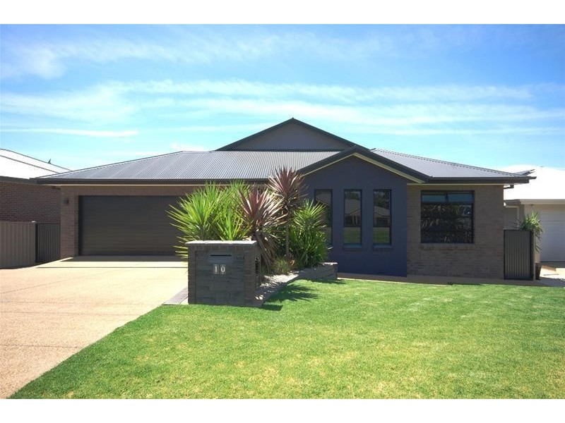 10 Brindabella Dve, Tatton NSW 2650