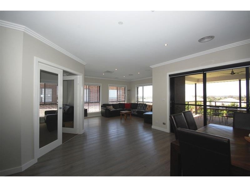 10 Brindabella Dve, Tatton NSW 2650