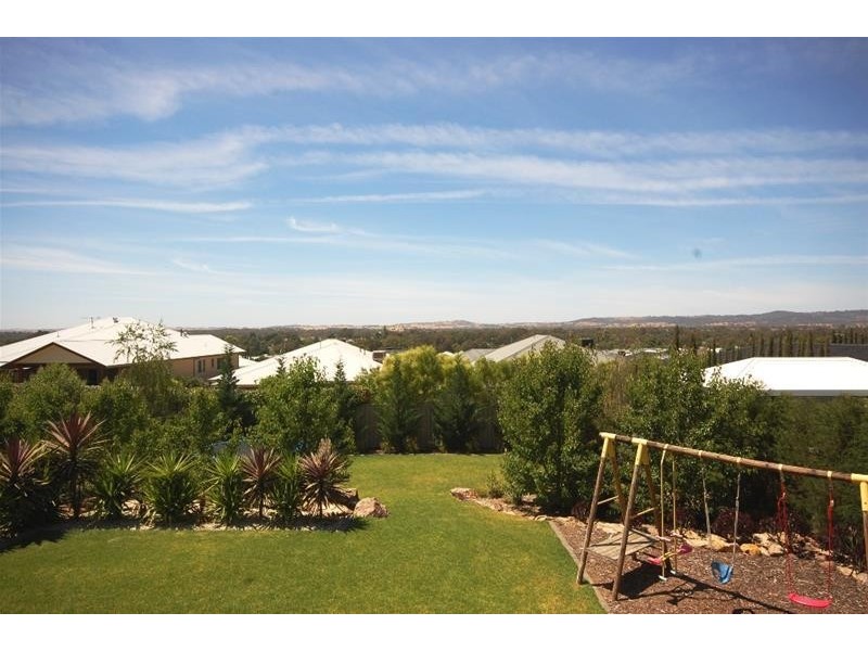 10 Brindabella Dve, Tatton NSW 2650