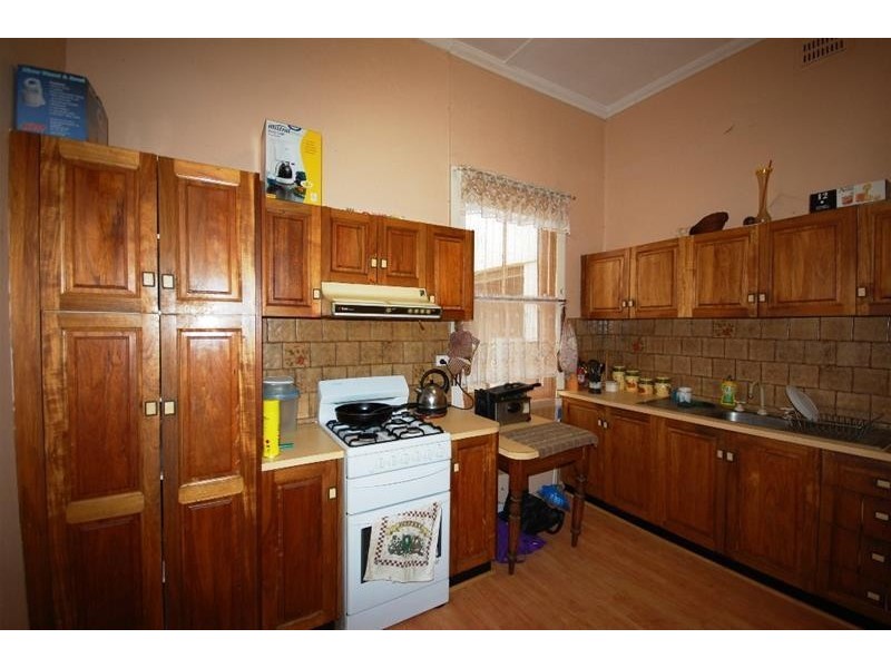 10 Norman Street, The Rock NSW 2655