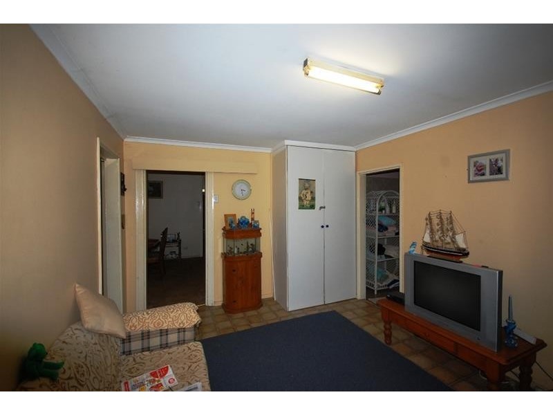 10 Norman Street, The Rock NSW 2655