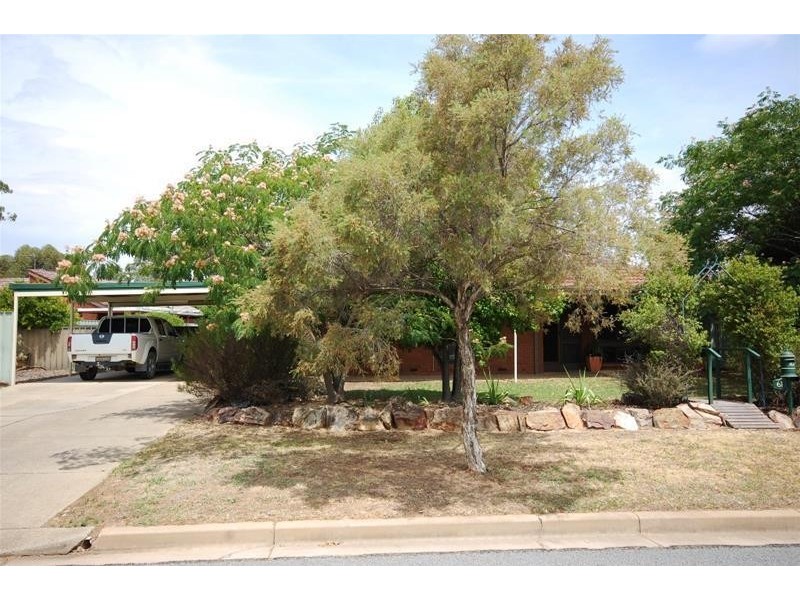 61 Adjin Street, Mount Austin NSW 2650