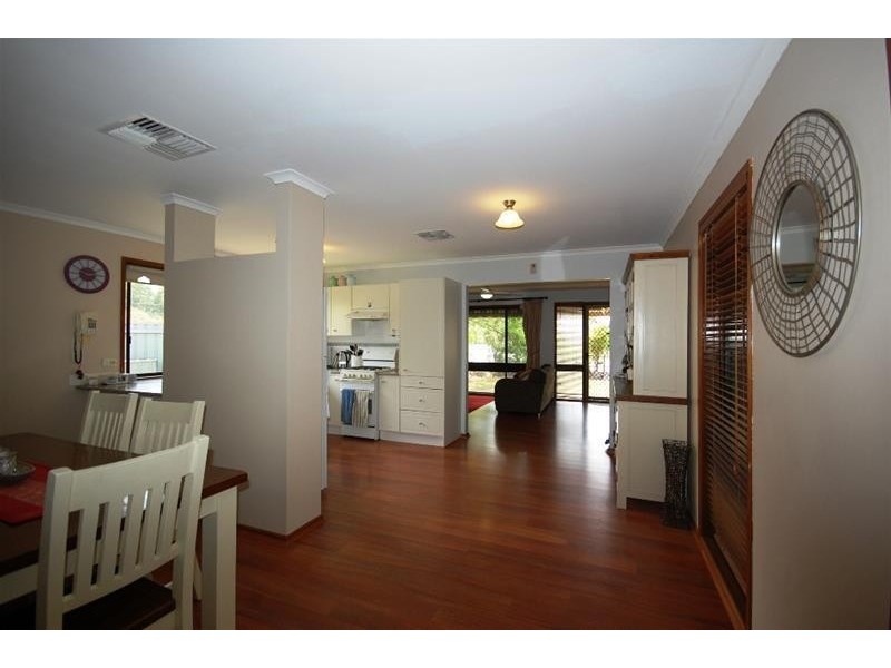 61 Adjin Street, Mount Austin NSW 2650