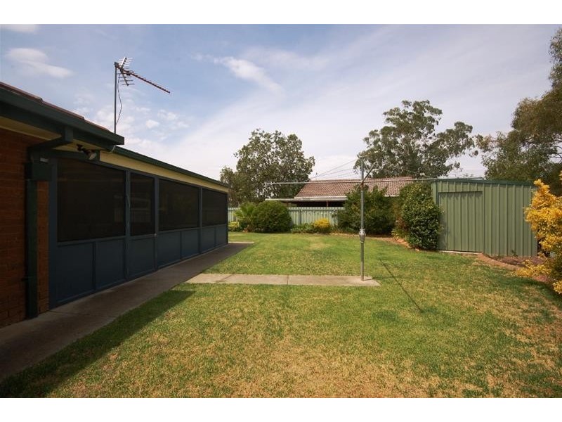 61 Adjin Street, Mount Austin NSW 2650