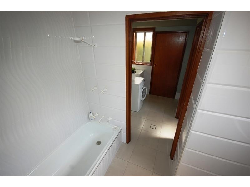 1/9 Docker Street, Wagga Wagga NSW 2650