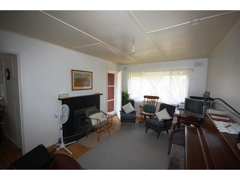 12 Mate St, Humula NSW 2652