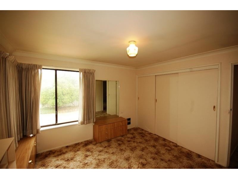 30 Dalman Parkway, Glenfield Park NSW 2650