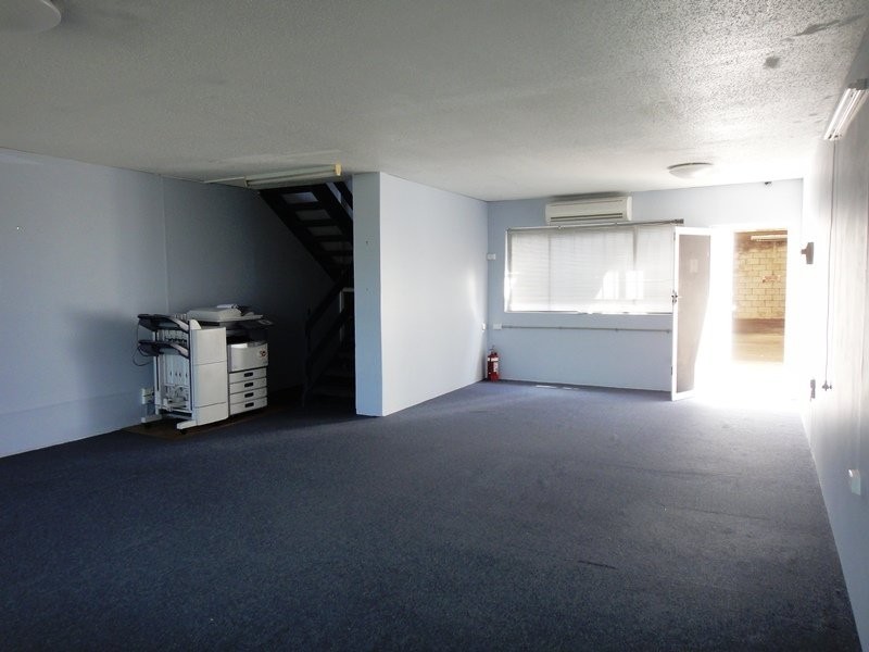 2/111 Aerodrome Rd, Maroochydore QLD 4558