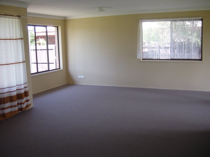 104 Nicklin Way, Warana QLD 4575