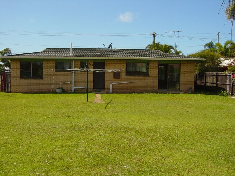 104 Nicklin Way, Warana QLD 4575