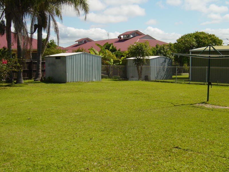 104 Nicklin Way, Warana QLD 4575