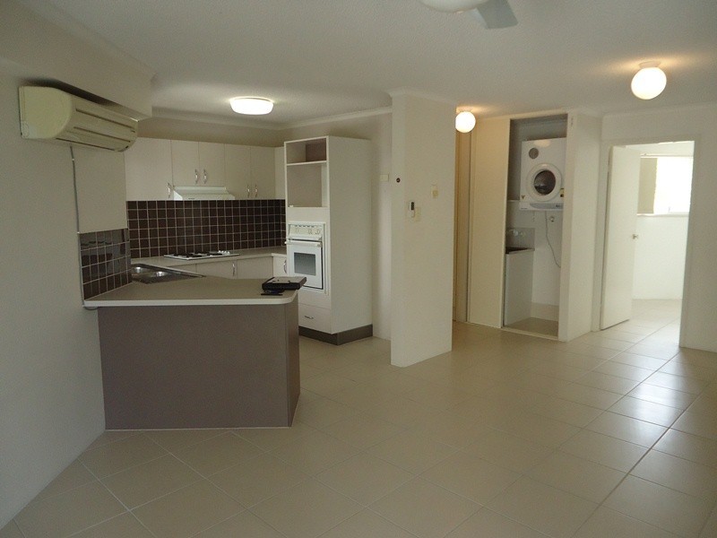 2/11 Foote Street, Mooloolaba QLD 4557