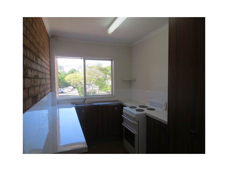2/14 Tarcoola Avenue, Mooloolaba QLD 4557