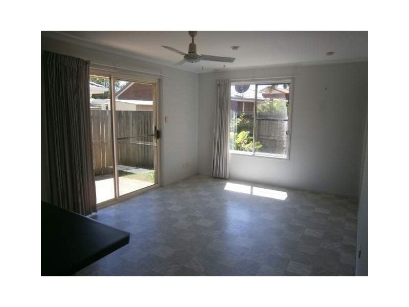 1/82 Parkway Drive, Mooloolaba QLD 4557