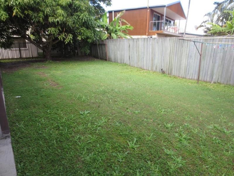 7 Muraban Street, Mooloolaba QLD 4557