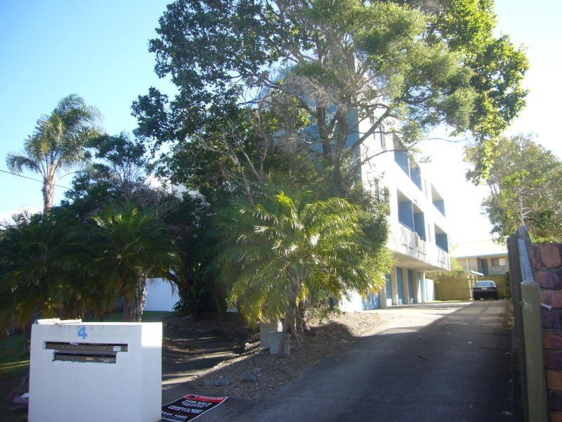 2/4 Corowa Court, Mooloolaba QLD 4557