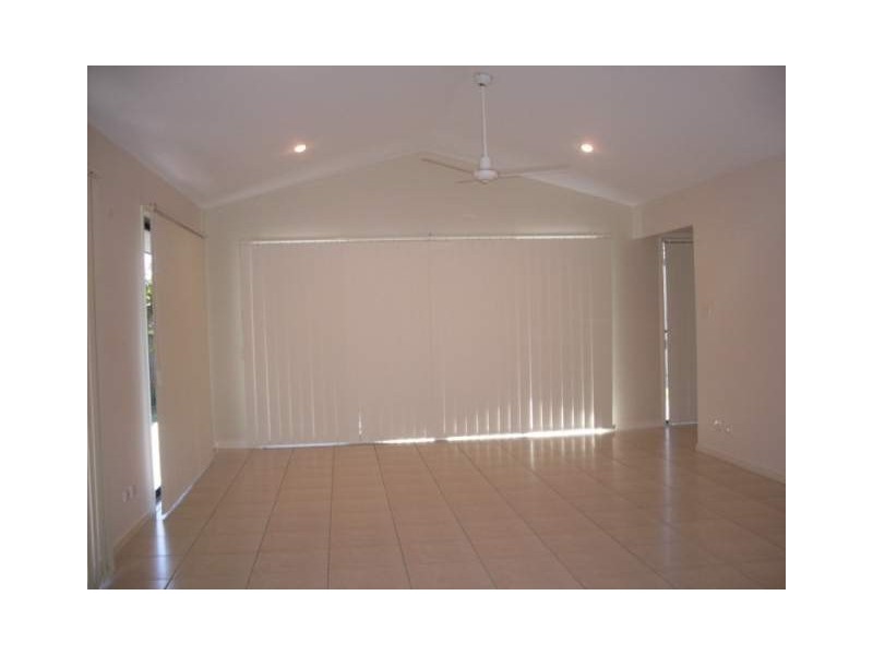 1 Magellan Crescent, Sippy Downs QLD 4556