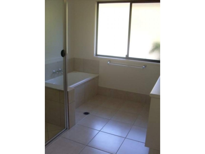 1 Magellan Crescent, Sippy Downs QLD 4556