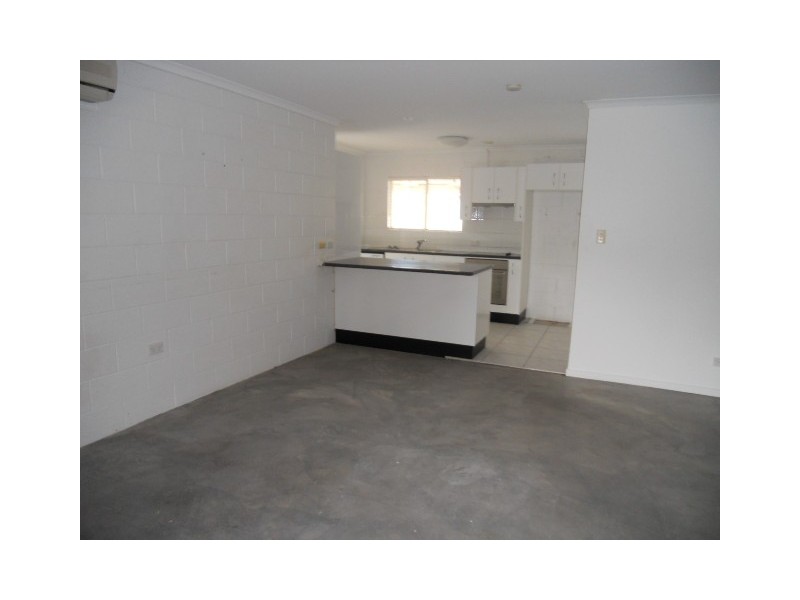37 Lawrence Street, Mooloolaba QLD 4557