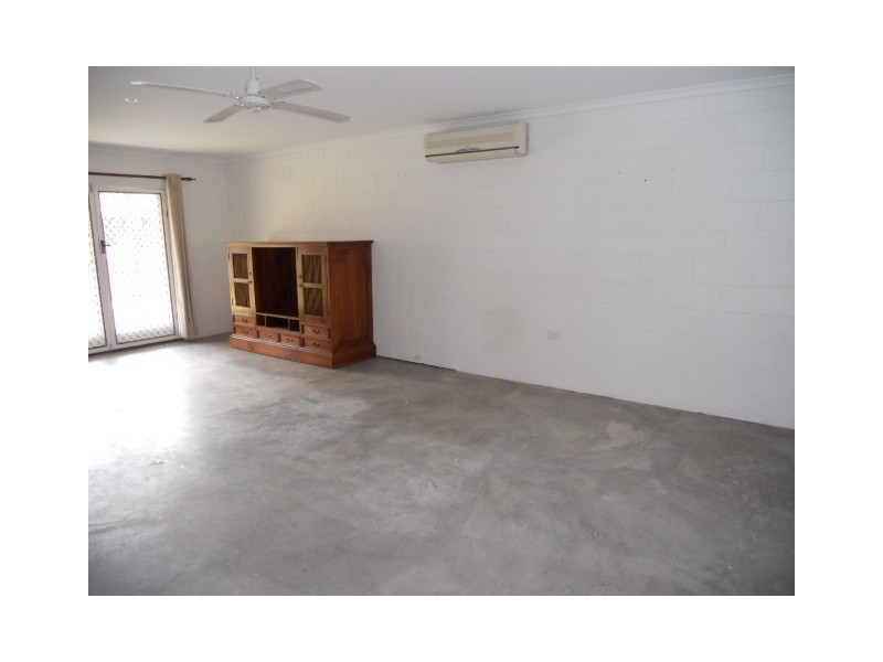 37 Lawrence Street, Mooloolaba QLD 4557