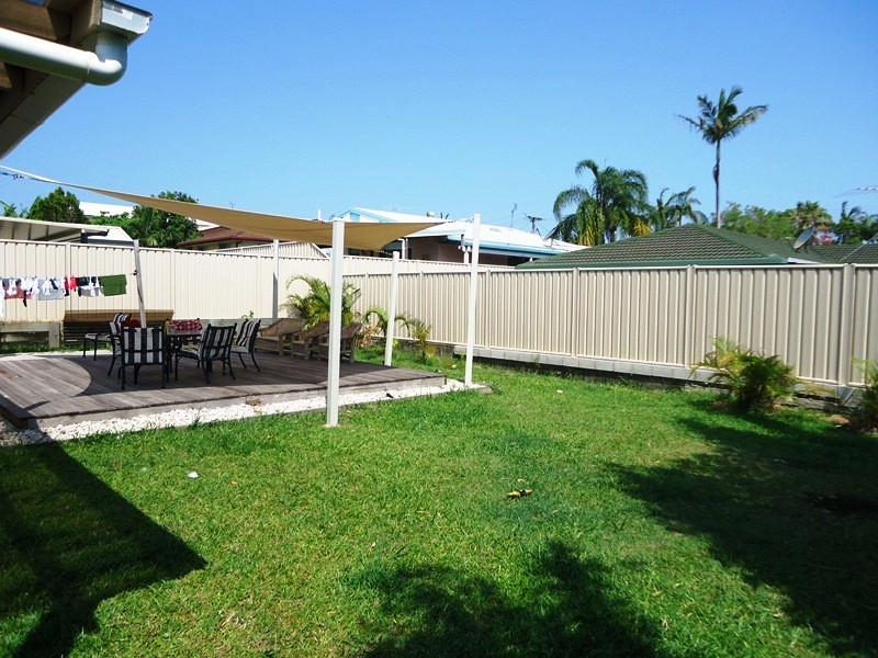 37 Lawrence Street, Mooloolaba QLD 4557