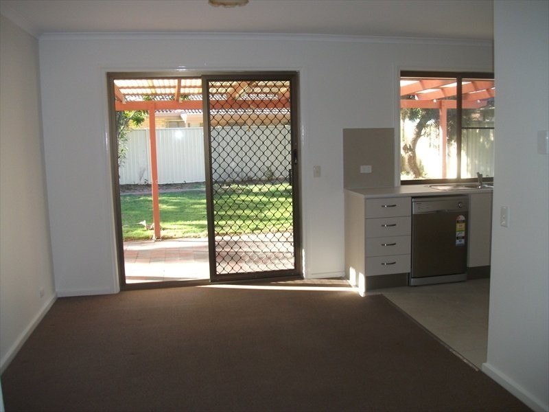 23 Sunbird Chase, Buddina QLD 4575