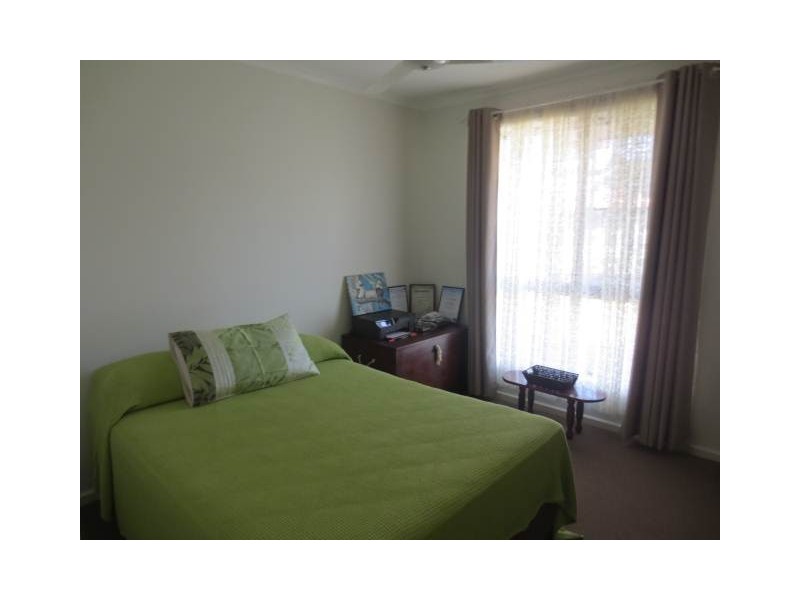 23 Sunbird Chase, Buddina QLD 4575