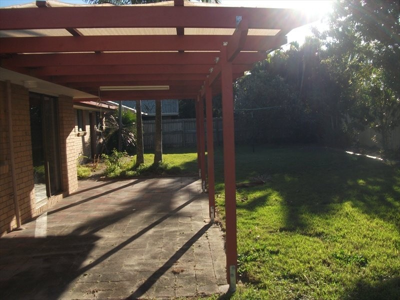 23 Sunbird Chase, Buddina QLD 4575